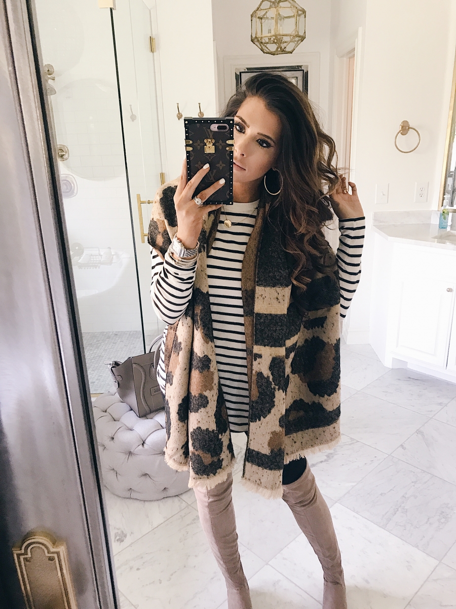 Fashion Blogger, style Blogger, stylish outfit ideas, ugg boots outfit  inspiration, Louis Vuitton neverfull azur,…