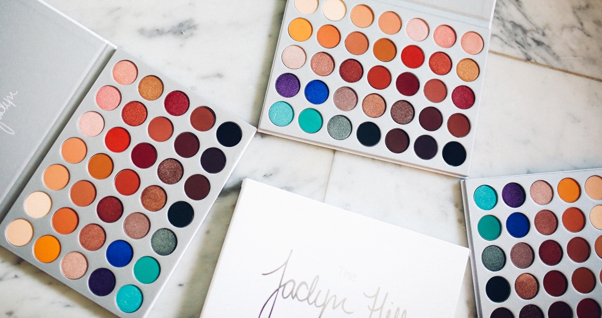 Jaclyn Hill Morphe Palette review, Jaclyn hill morphe palette giveaway, emily gemma blog, the sweetest thing blog, emily gemma airport travel style, cute airport travel style, best colors in jaclyn hill palette, cute airport fashion, airport travel style