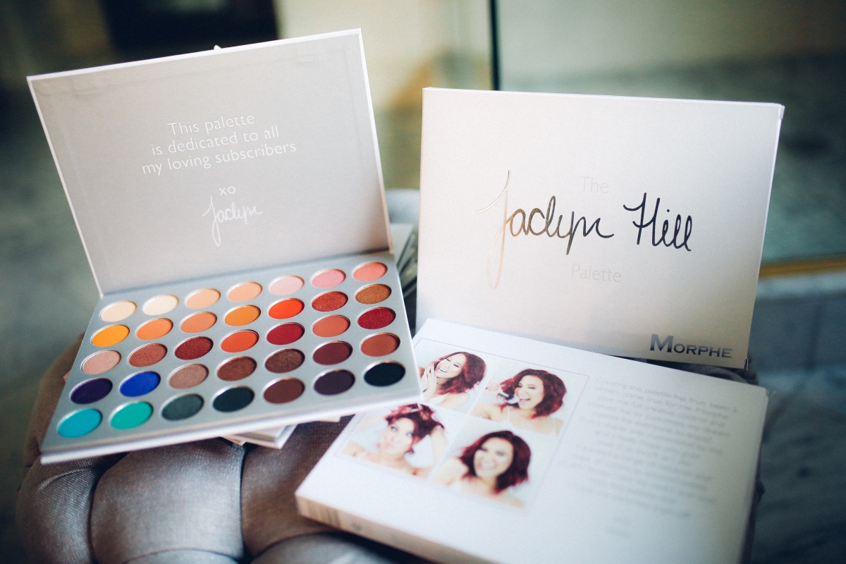 Jaclyn Hill Morphe Palette review, Jaclyn hill morphe palette giveaway, emily gemma blog, the sweetest thing blog, emily gemma airport travel style, cute airport travel style, best colors in jaclyn hill palette, cute airport fashion, airport travel style