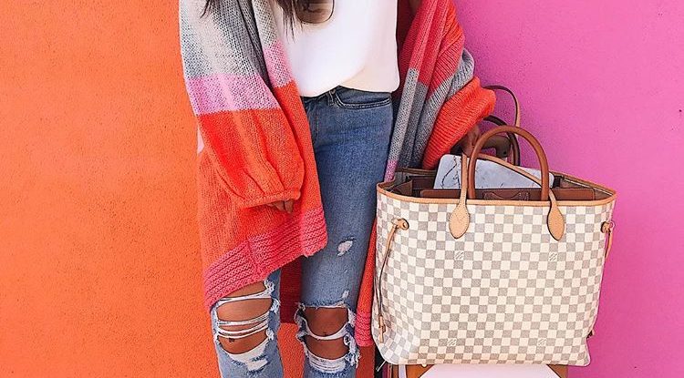 Easy and Cute Travel Outfits featured by top US fashion and travel blogger, Emily Gemma of The Sweetest Thing.