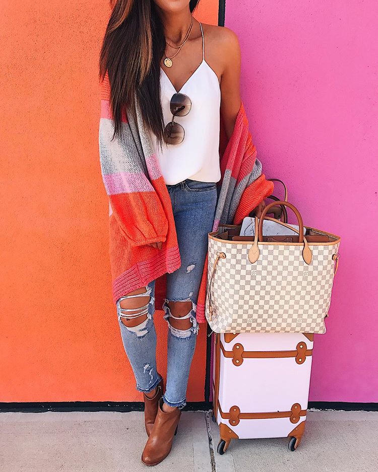 Easy and Cute Travel Outfits featured by top US fashion and travel blogger, Emily Gemma of The Sweetest Thing.