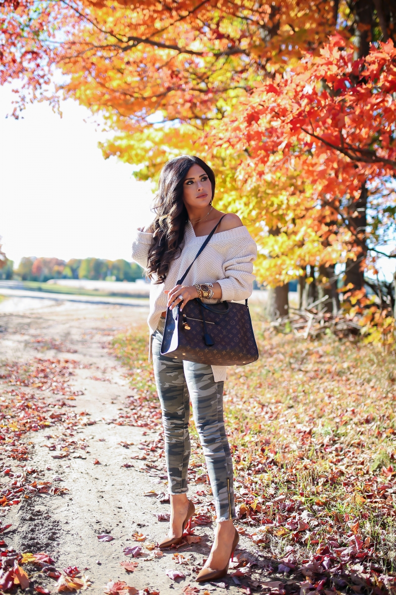 fall fashion 2017, cute fall outfits pinterest, fall outfits with louis vuitton bags, fall outfits oversized sweater, fall outfit camo jeans, Louis Vuitton Popincourt MM, emily gemma, the sweetest thing blog, michigan trip, travel blogger