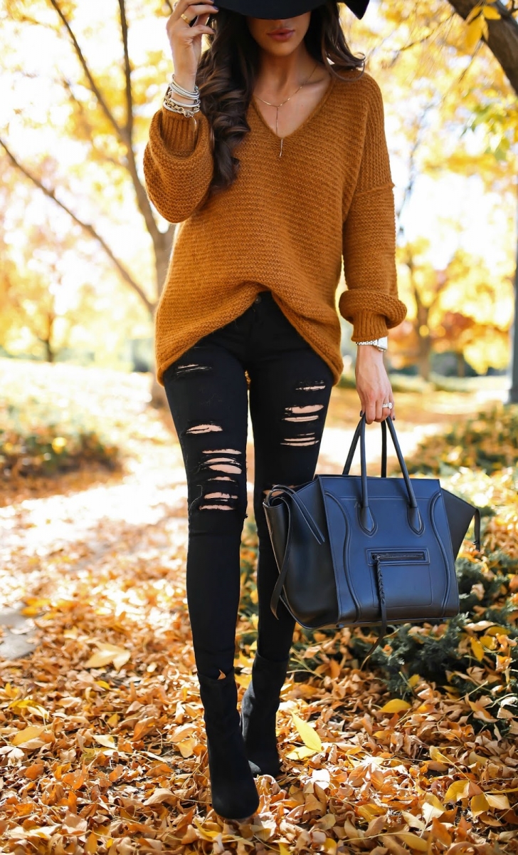  16 Thanksgiving Outfit Ideas featured by top US fashion blogger, Emily Gemma of The Sweetest Thing:cute fall thanksgiving outfitt 2017, cute fall pinterest outfit sweater and jeans, emily ann gemma, the sweetest thing blog, all black outfit pinterest, easy cute casual womens outfit fall pinterest tumblr thanksgiving, fashion blogger fall outfits pinterest, celine phantom black, ripped black jeans and tan sweater outfit pinterest tumblr, fashion and travel blogger in denver