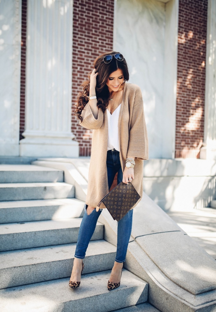 16 Thanksgiving Outfit Ideas featured by top US fashion blogger, Emily Gemma of The Sweetest Thing: cute fall thanksgiving outfitt 2017, cute fall pinterest outfit tan cardigan and jeans, emily ann gemma, the sweetest thing blog, all black outfit pinterest, easy cute casual womens outfit fall pinterest tumblr thanksgiving, fashion blogger fall outfits pinterest, Louis vuitton toiletry 26 clutch, leopard print So kate christian louboutin, american travel blogger in Vermont, fashion and travel blogger