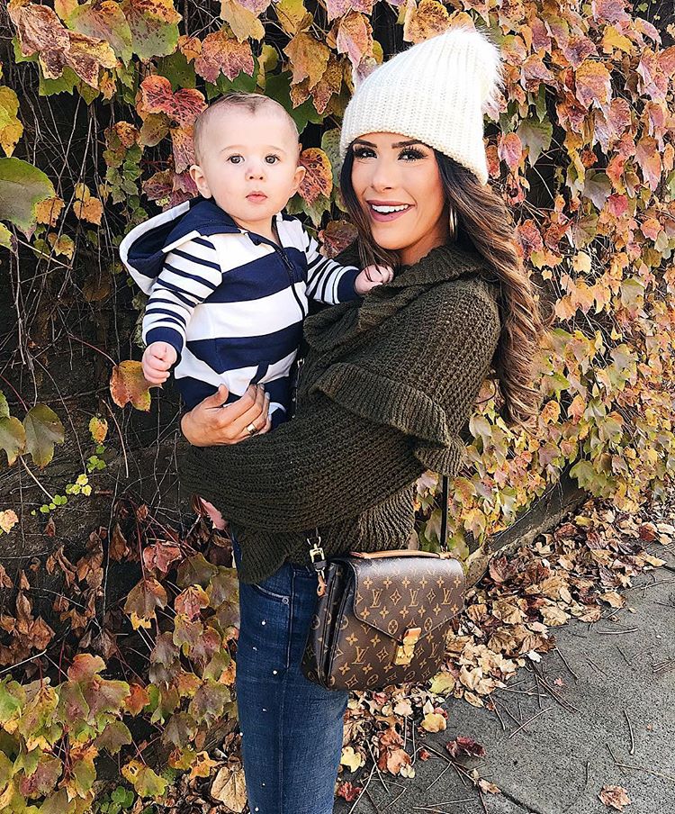 cute fall photos mommy baby fashion, emily ann gemma instagram