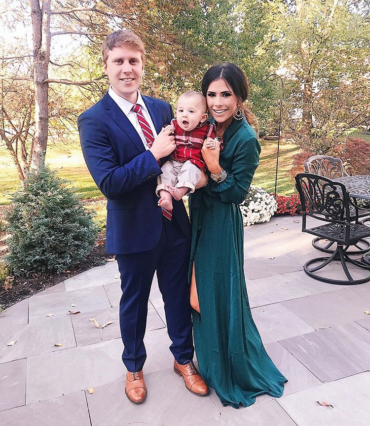 cute family photo baby boy burberry, what to wear to a fall wedding, dress to wear to a october or fall wedding