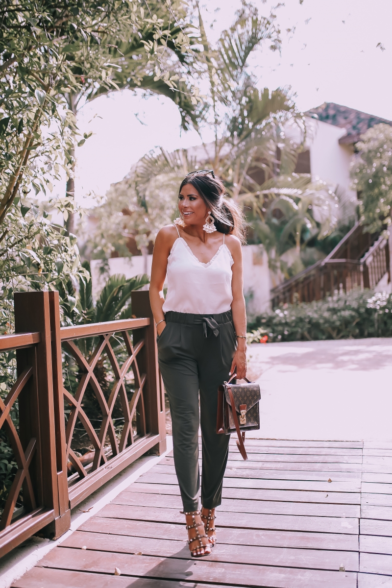 Chic work outfits hot sale 2018