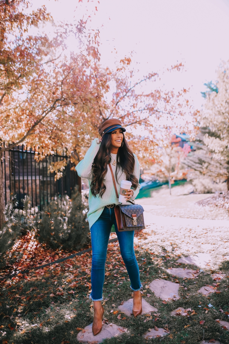 Fall fashion pinterest 2018, fall outfit jeans and oversized sweater, cab driver baker boy hat outfit pinterest 2018, louis vuitton monceau, emily ann gemma,-2
