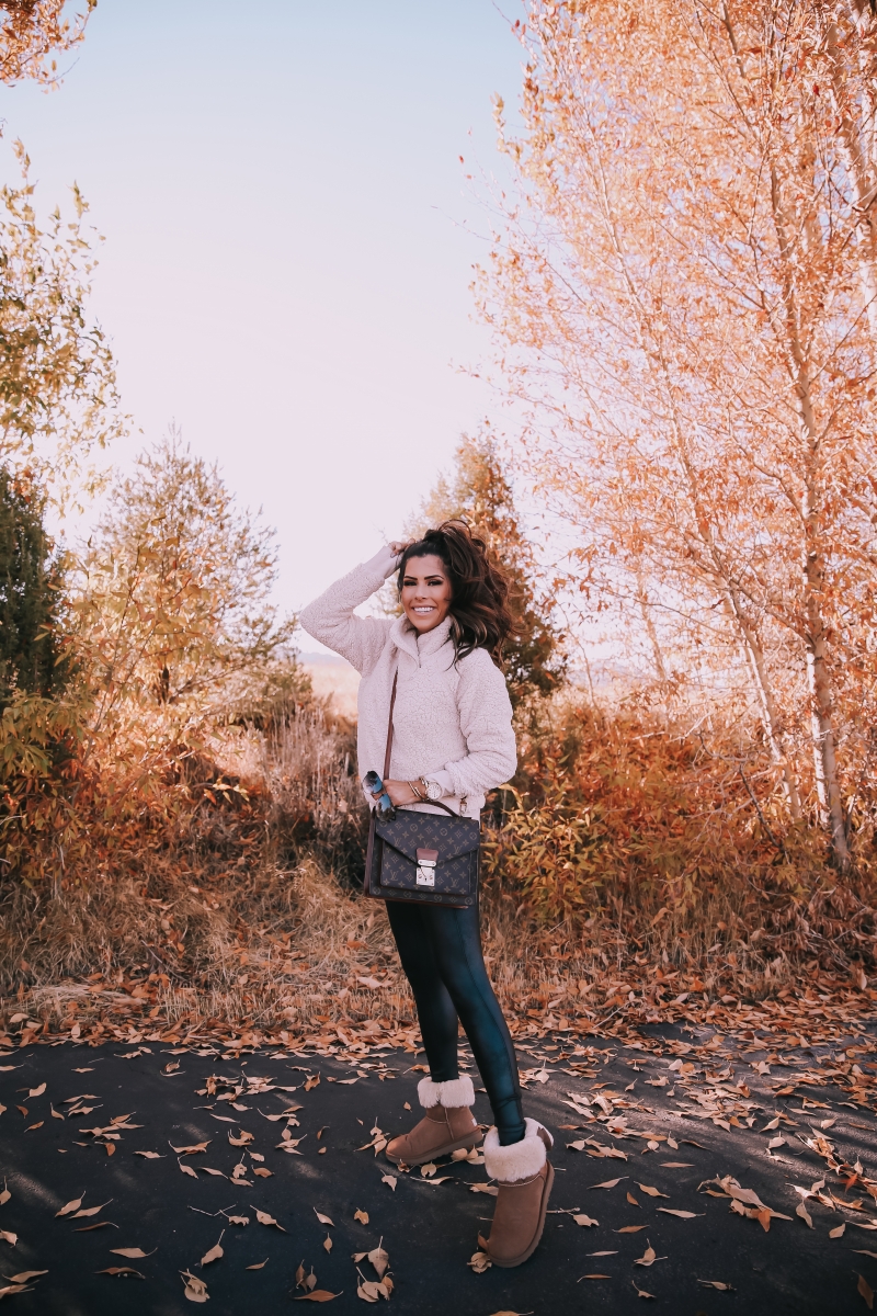 Fuzzy Sherpa Pullover, My Go-To Athleisure Look For Fall 2018