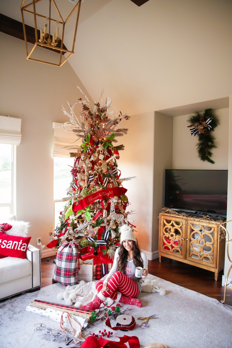 best christmas trees pinterest 2018, burberry christmas tree 2018, home interior blog christmas tree, emily ann gemma, christmas home interior design pinterest