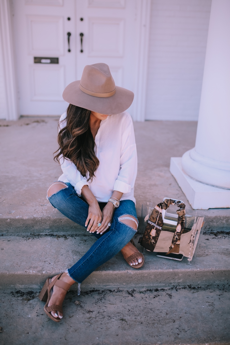 How To Style A Transparent Tote & Make Coordinate With All Of Your