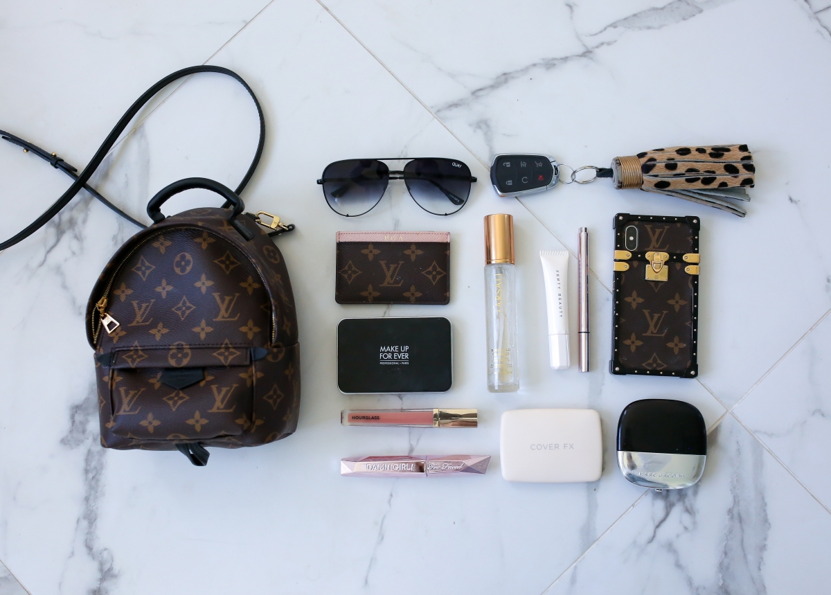 What's in my bag, Louis Vuitton