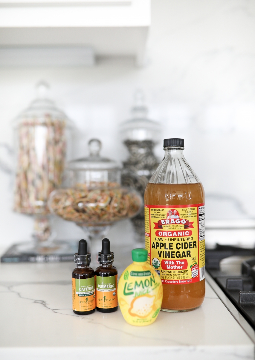 apple cider vinegar benefits, apple cider vinegar drink weight loss, apple cinder vinegar shot, cayenne lemon tumeric apple cider, emily gemma-2