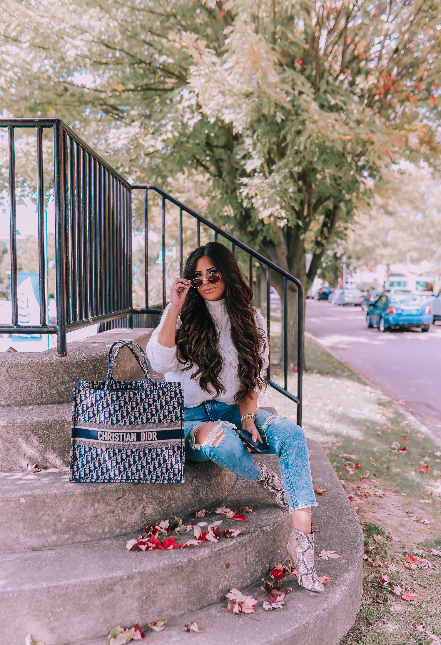 fall fashion outfits pinterest 2019, abercrombie mom jeans, Christian Dior book tote oblique navy, emily ann gemma, jessica simpson snake booties-2