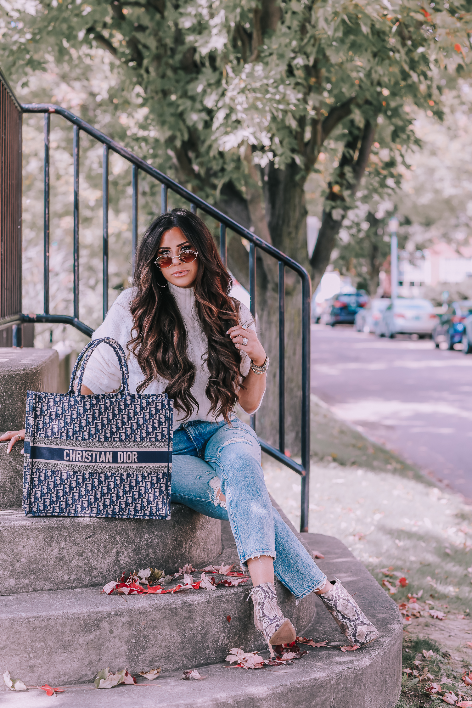 fall fashion outfits pinterest 2019, abercrombie mom jeans, Christian Dior book tote oblique navy, emily ann gemma, jessica simpson snake booties-2