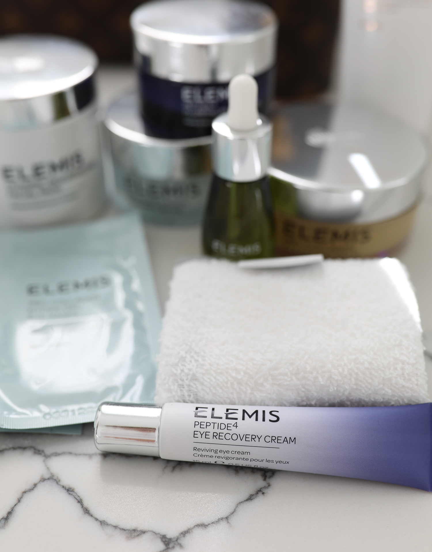 Fall Skincare Favorites featured by top US beauty blog, The Sweetest Thing: review of ELEMIS skincare line