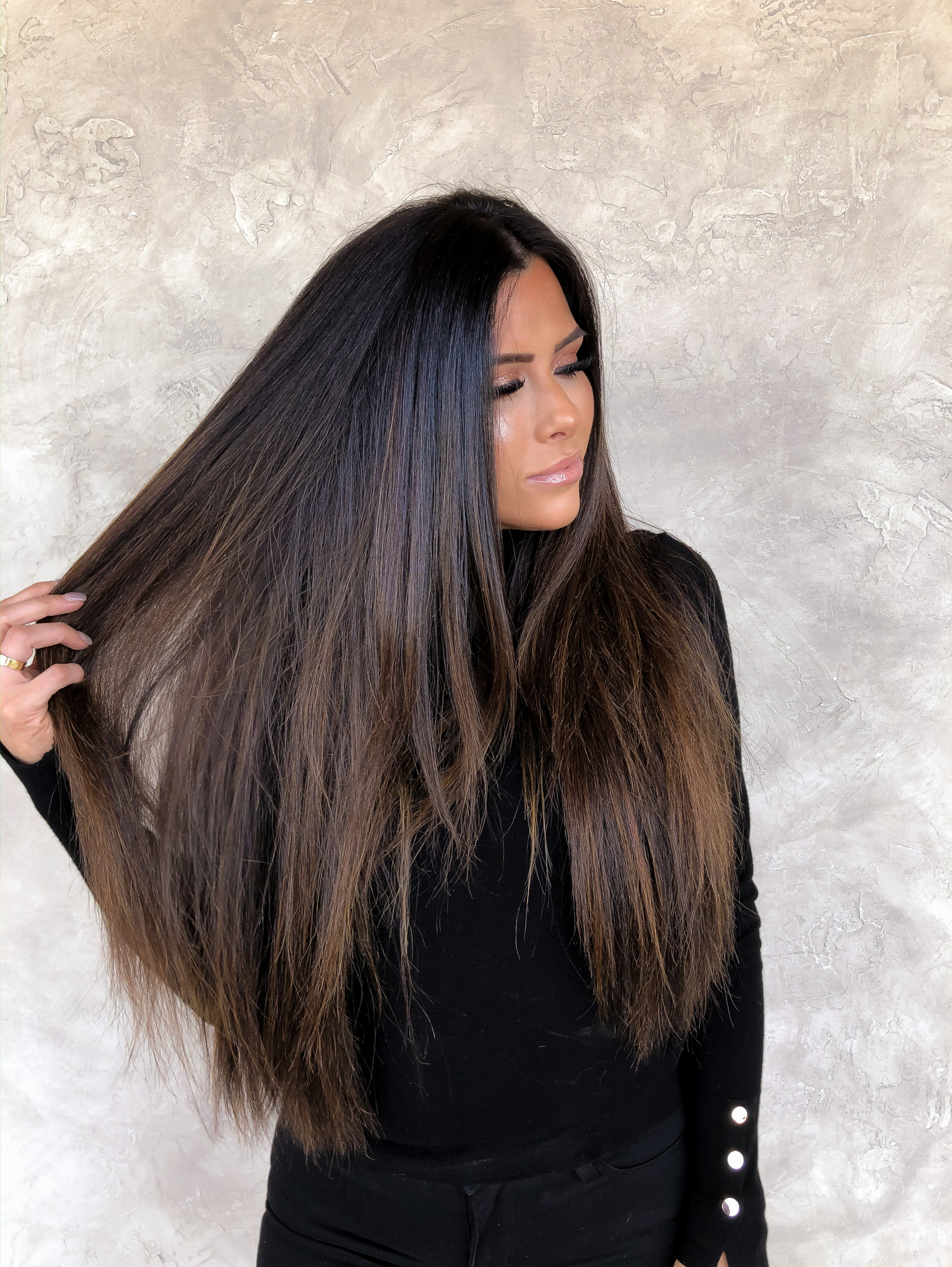 brunette balayage hair extensions, pinterest brunette balayage, Hand tied hair extensions | BEST HAIR PRODUCTS FOR 2019💁🏻‍♀️ || PART 1 by popular US beauty blog, The Sweetest Thing: image of a woman with brunette hair extensions. 