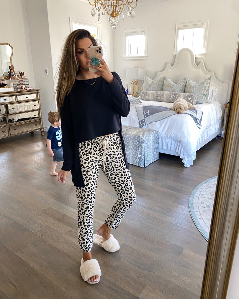 Instagram Recap by popular US lifestyle blog, The Sweetest Thing: image of Emily Gemma wearing a Steve Madden No Biggie High Low Sweater, Steve Madden joggers, and ASOS DESIGN Nola premium sheepskin slippers in beige