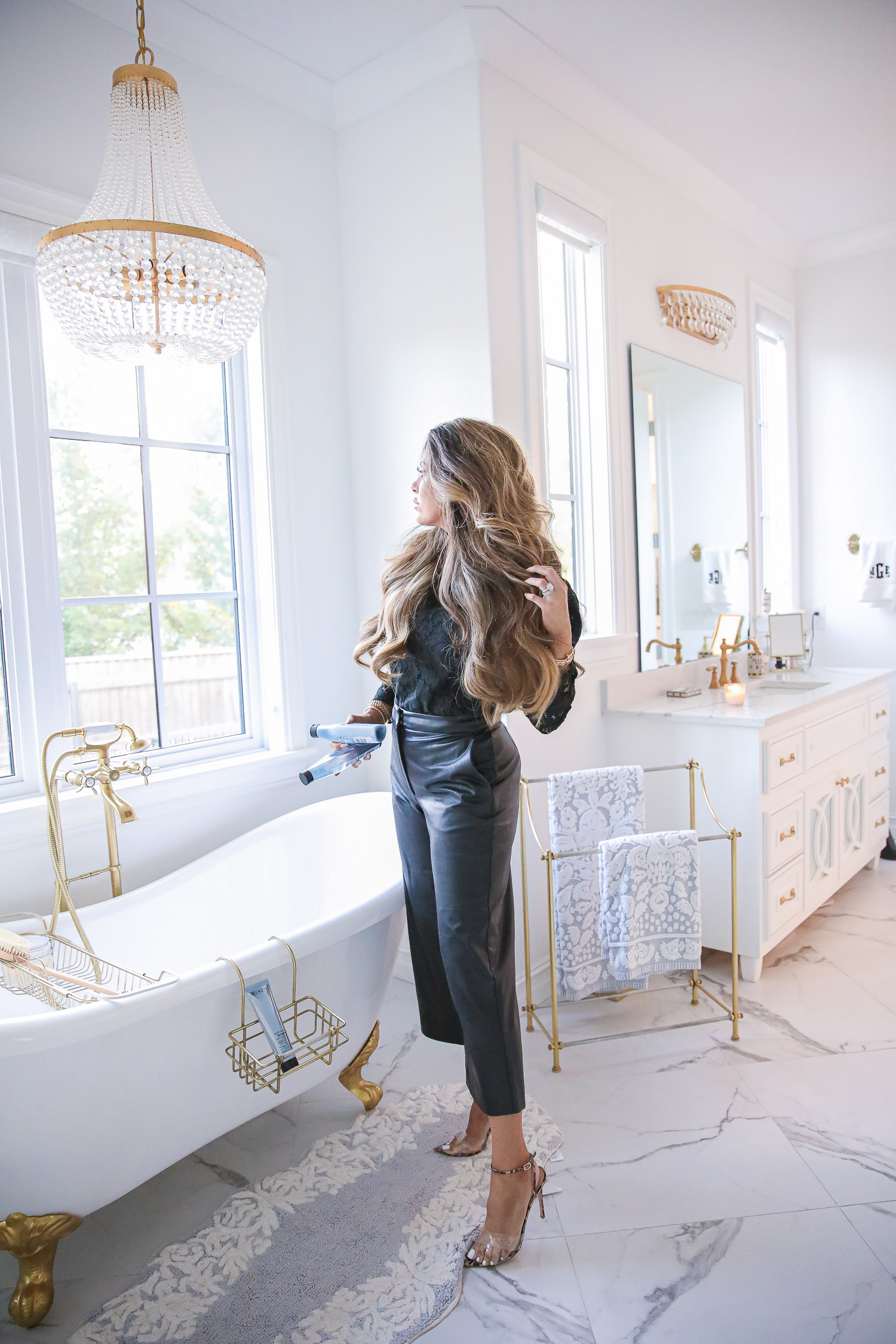 Best Hair Products For Healthy, Long & Voluminous Hair featured by top US beauty blogger, The Sweetest Thing: hair.com review, redken products review, best shampoo for long hair, best redken products, emily ann gemma hair, the sweetest thing blog-2
