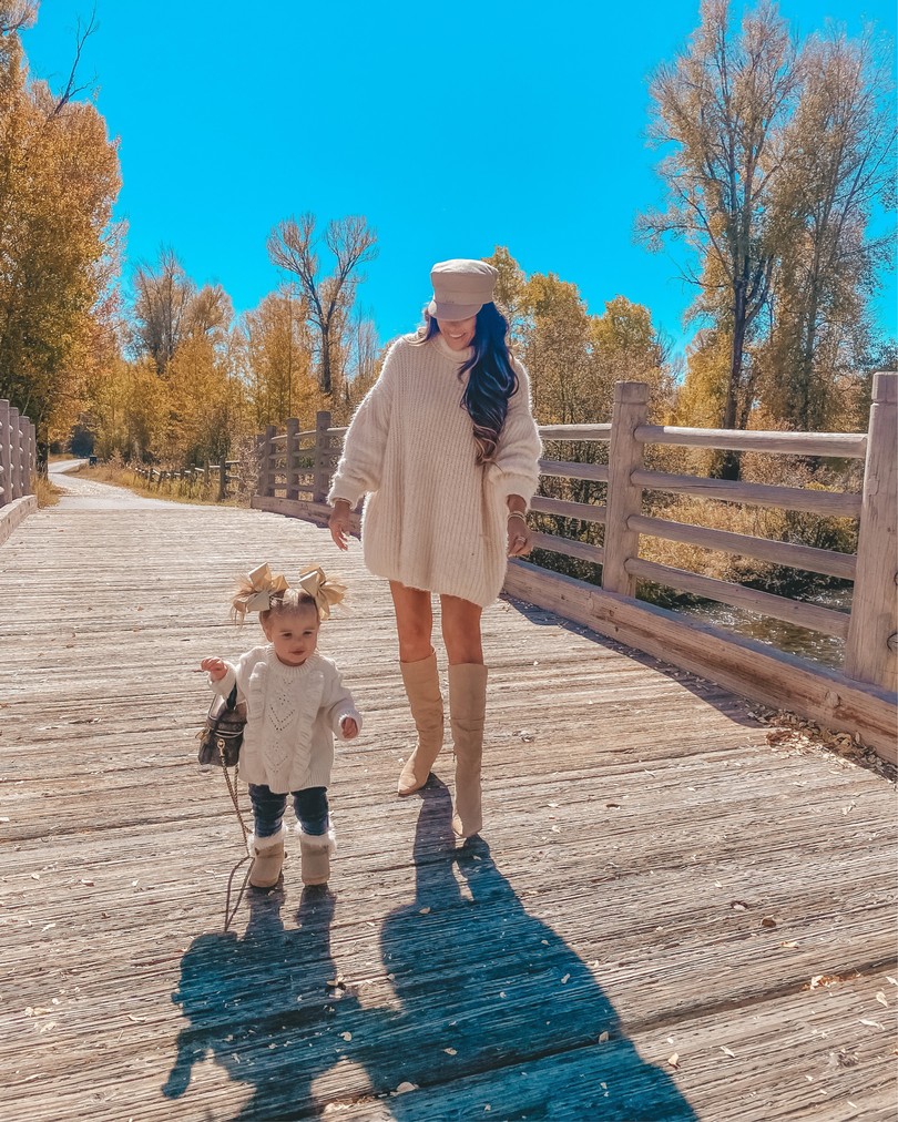 mommy daughter fashion blog, baby fashion blog Pinterest outfit Inso, Christian Dior baker boy cap, Emily Gemma fall fashion, Jackson Hole