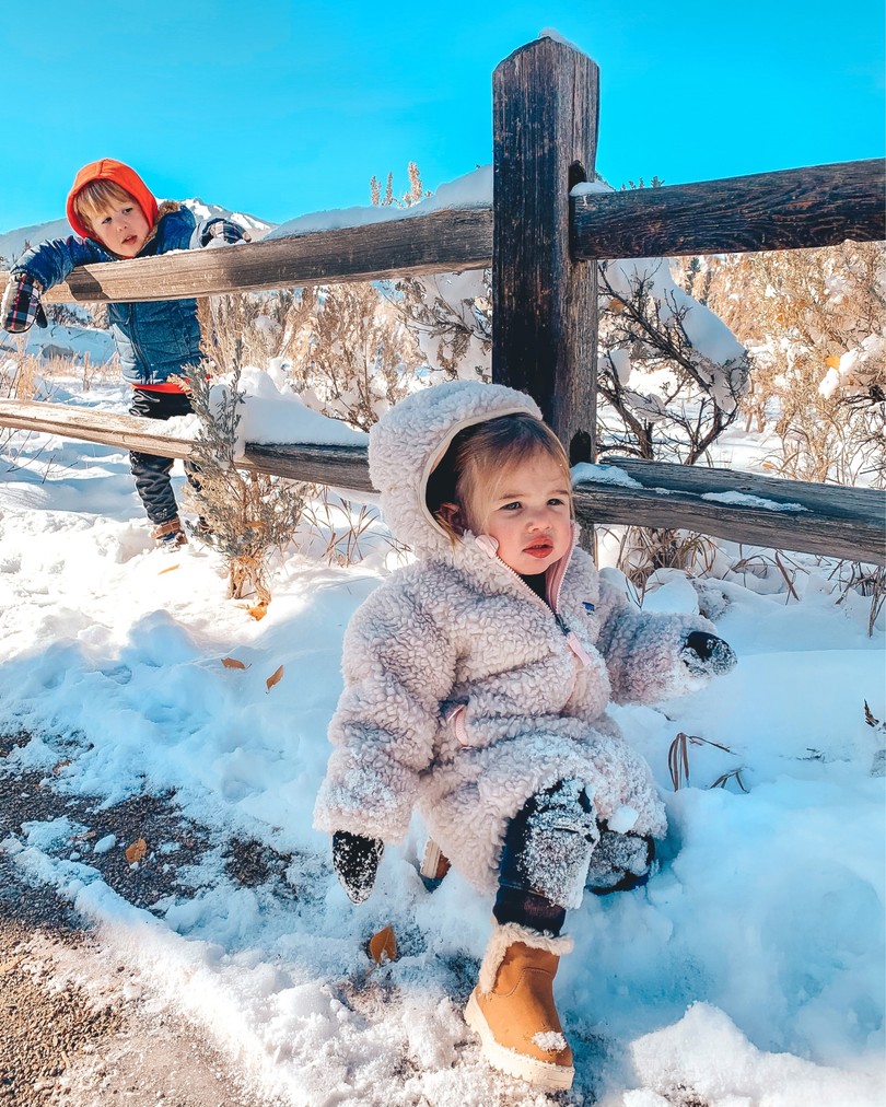 babies in aspen, aspen fall 2020, children Patagonia clothing