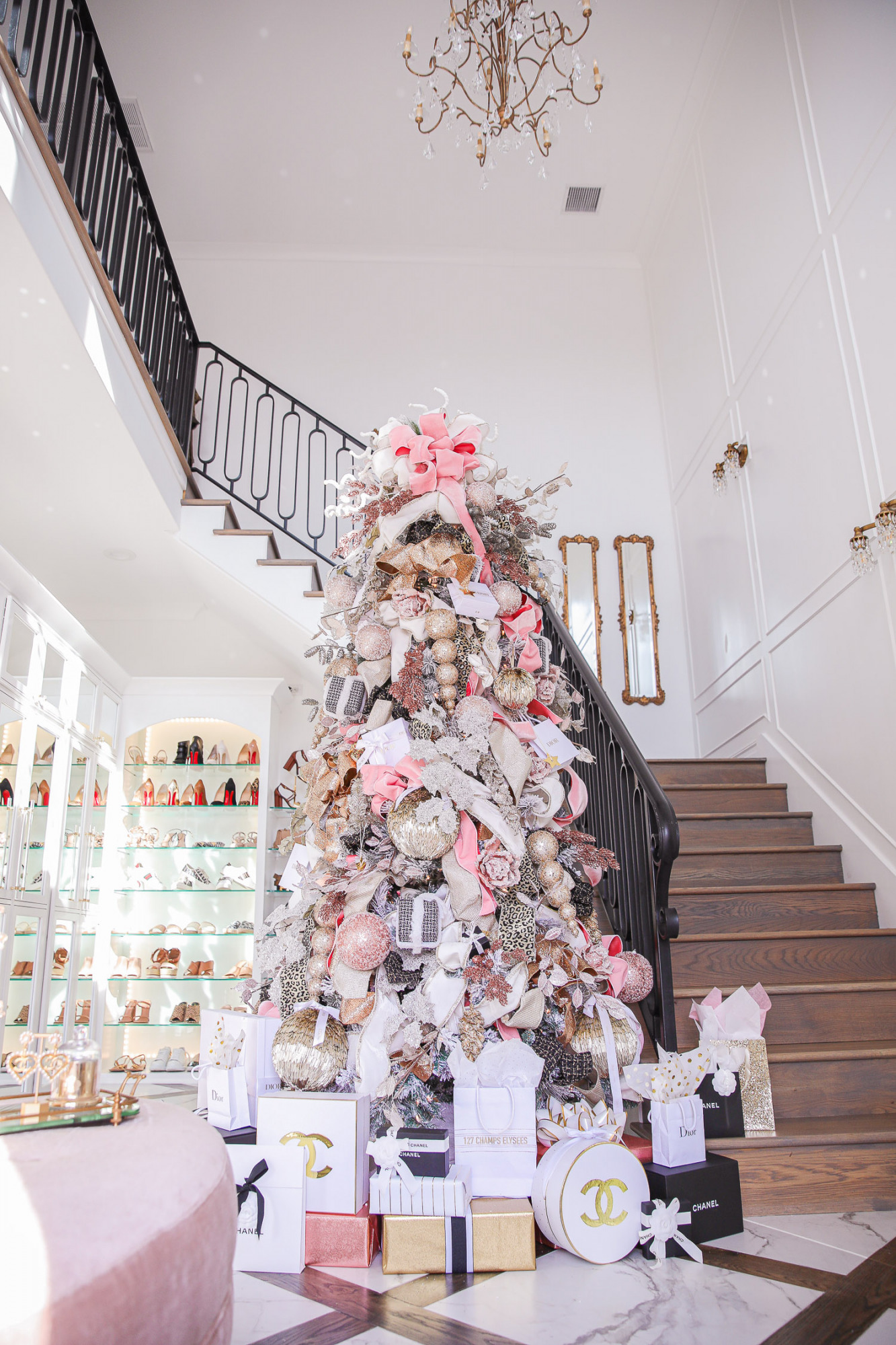 Pink and Gold Christmas Tree, US life and style