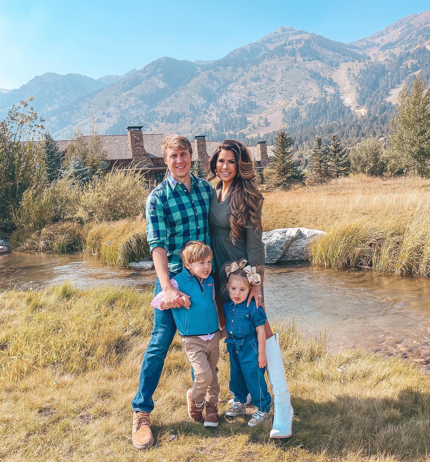 Fall-Family-Photo-Ideas-Jackson-Hole-Wyoming-Fall-Fashion-2021-Fendi-Dupe-Cowboy-Boots-The-Gemma-Gang-Emily-Ann-Gemma