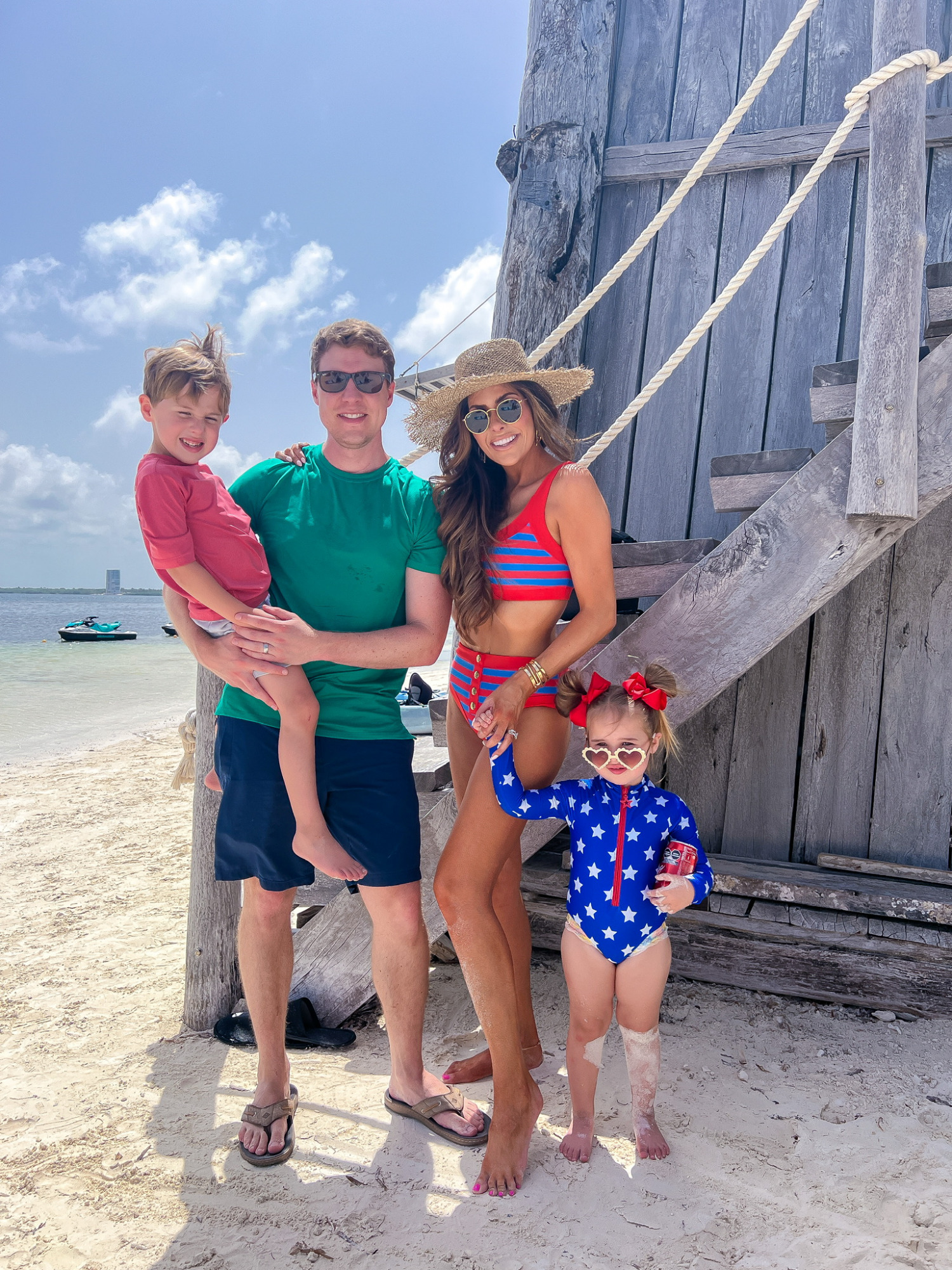 4th of july outfit ideas 2022, beach riot swimsuit, fourth of july, nizuc resort and spa, mother daughter matching swimsuit emily gemma 7