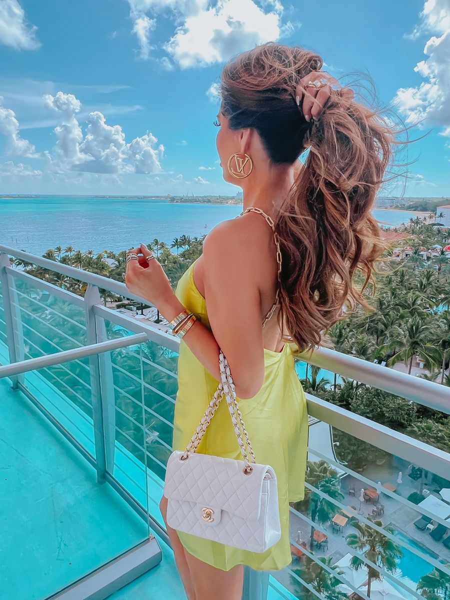 August 2022 Instagram Recap [Bahamas 🌴 & Pre-Fall Outfit Ideas]