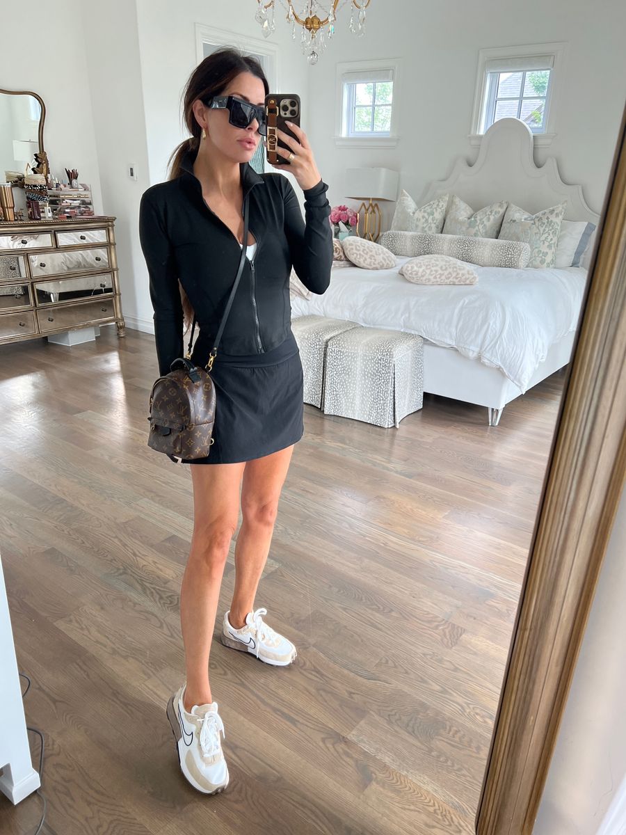 outfit louis vuitton palm springs backpack mini