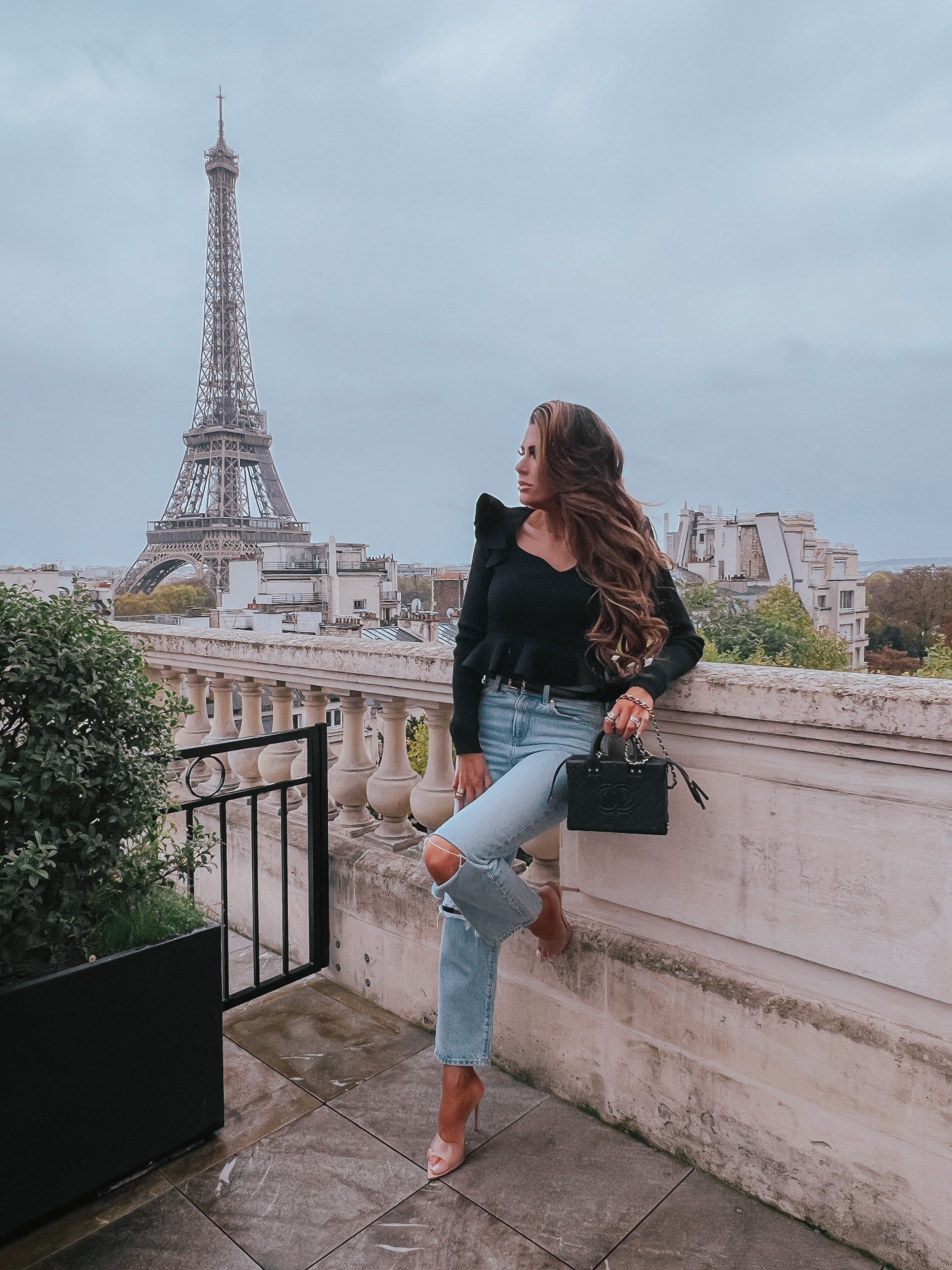 express fall fashion 2022, AGOLDE jeans dupe, zimmermann dupes outfit, shangrila paris