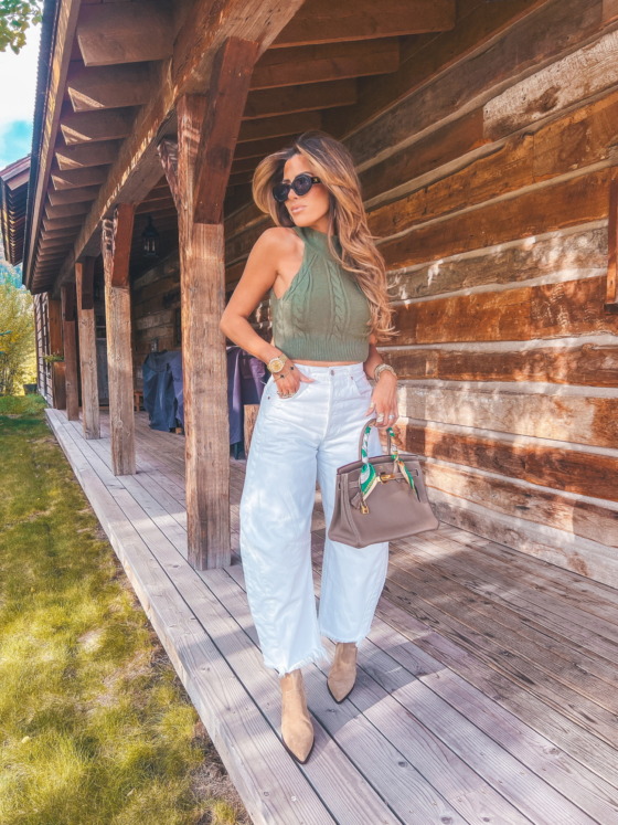 How To Style Horseshoe Jeans For Fall 🍂👖[Outfit Idea From Jackson Hole